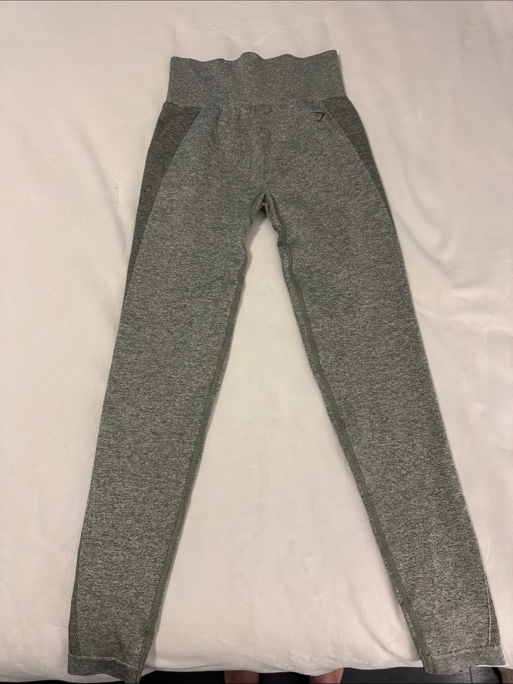 Gymshark Gray Seamless Sculpting Leggings - Picture 2 of 3